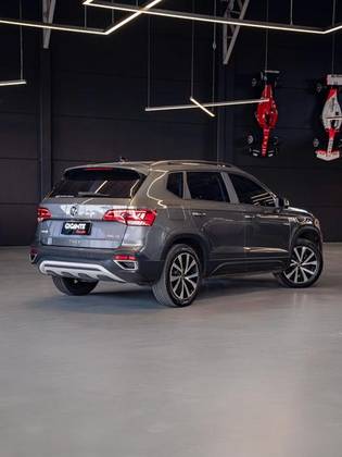 VOLKSWAGEN TAOS 1.4 250 TSI TOTAL FLEX COMFORTLINE AUTOMÁTICO